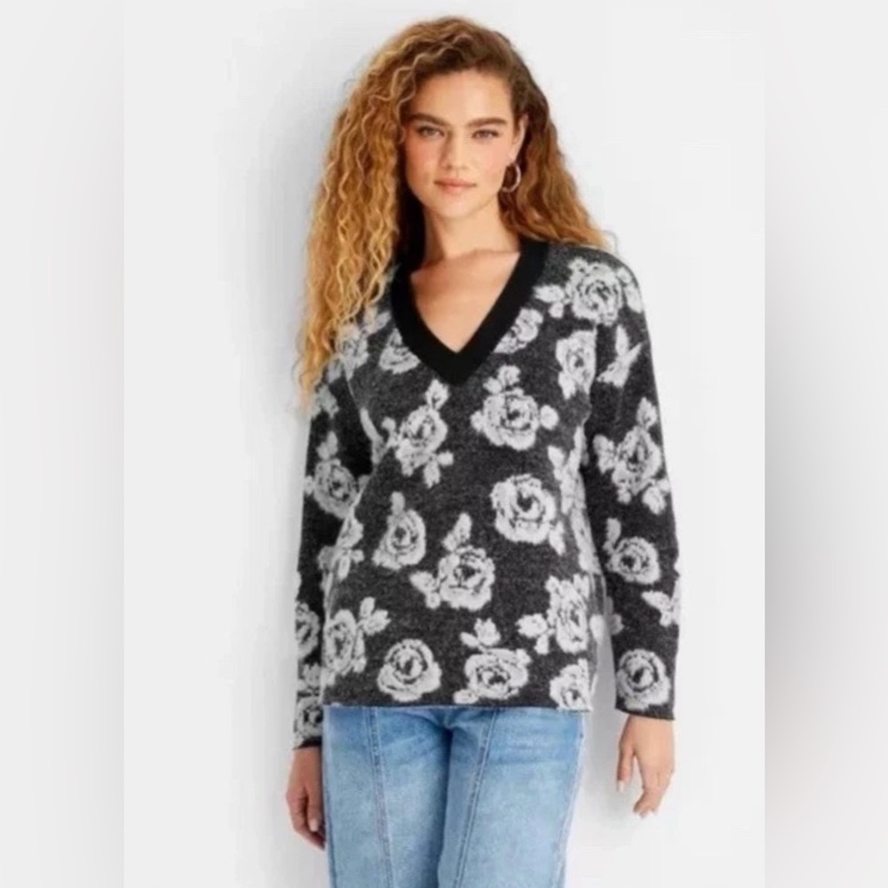 Future Collective Women’s Black Metallic Rose Floral V-Neck Fuzzy Sweater Size L